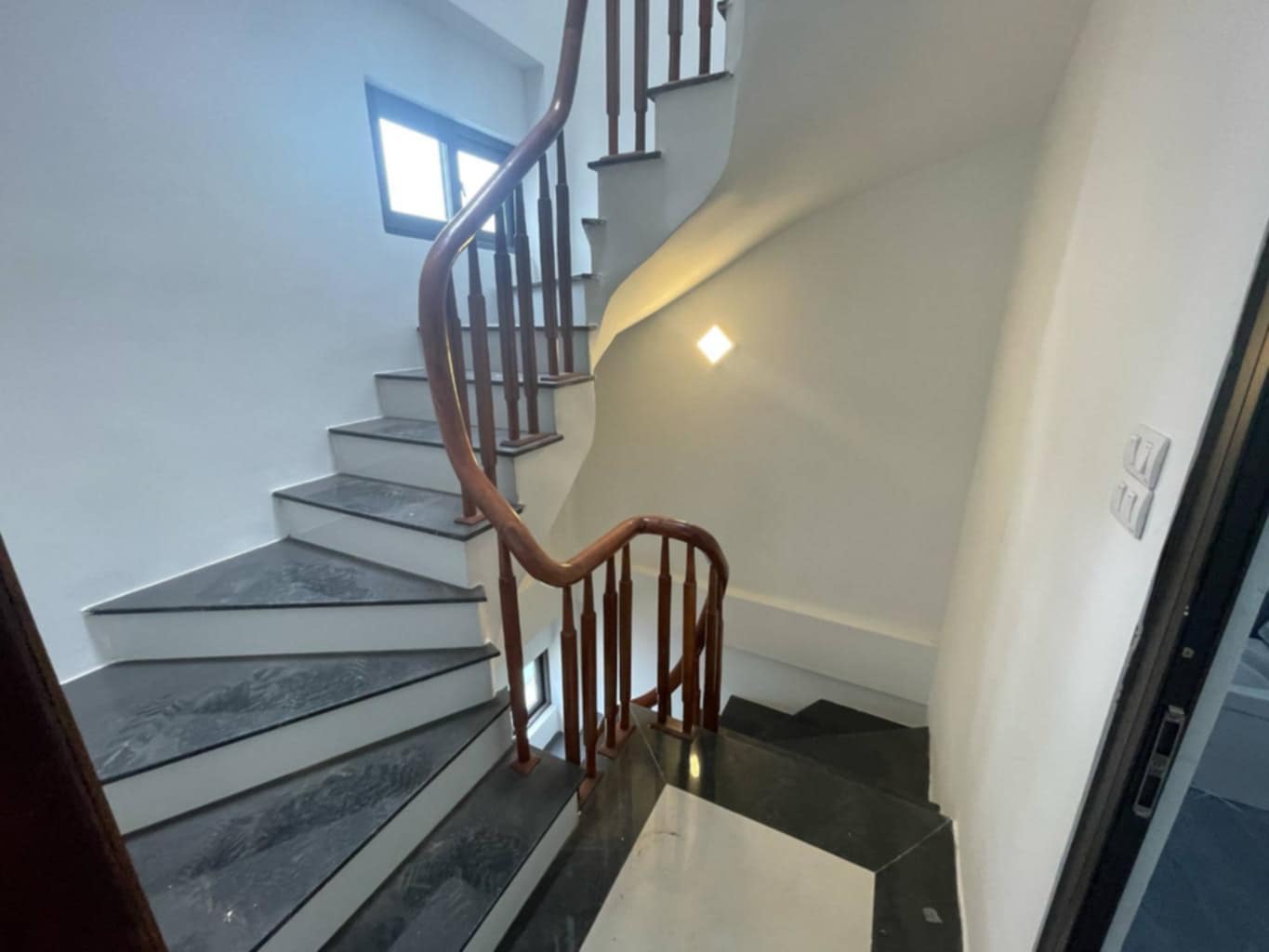 Nhà Trương Định Hoàng Mai lô góc 30m ô tô tránh, 37m2 5 tầng tuyệt đẹp - Ảnh 5